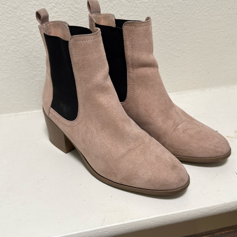 Pale pink pull on ankle boots